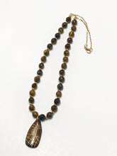 Load image into Gallery viewer, Tiger Eye Necklace with Pendant